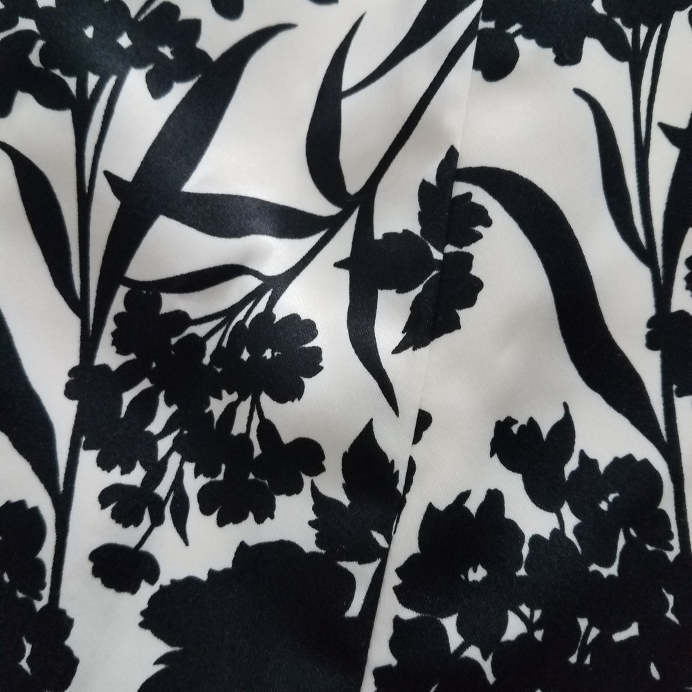 Beautiful Summer dress - Picture 2 of 14